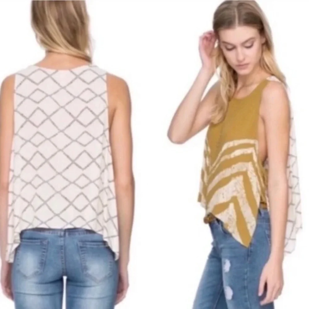 Breezy Free People shirt perfect for pairing with a bralette or bandeau‎ A105 - Picture 2 of 6